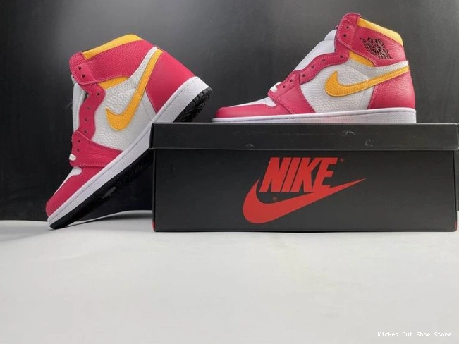 Kicked Out Shoe Store Jordan OGLight Air Red 555088-603 High Fusion 1 0714